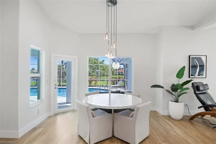 11102  Phoenix  WAY, Naples, FL 34119
