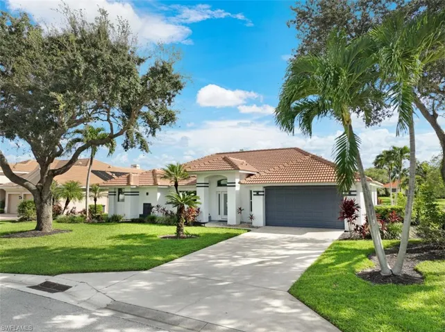 11102  Phoenix  WAY, Naples, FL 34119