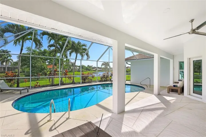 11102  Phoenix  WAY, Naples, FL 34119