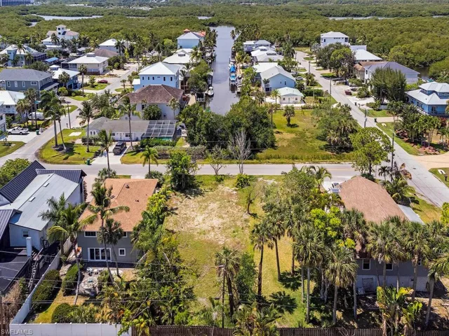 723 Glendale Ave, Naples, Florida 34110