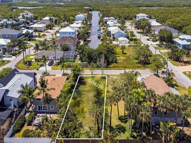 723 Glendale Ave, Naples, Florida 34110