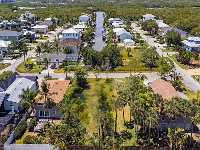 723 Glendale Ave, Naples, Florida 34110
