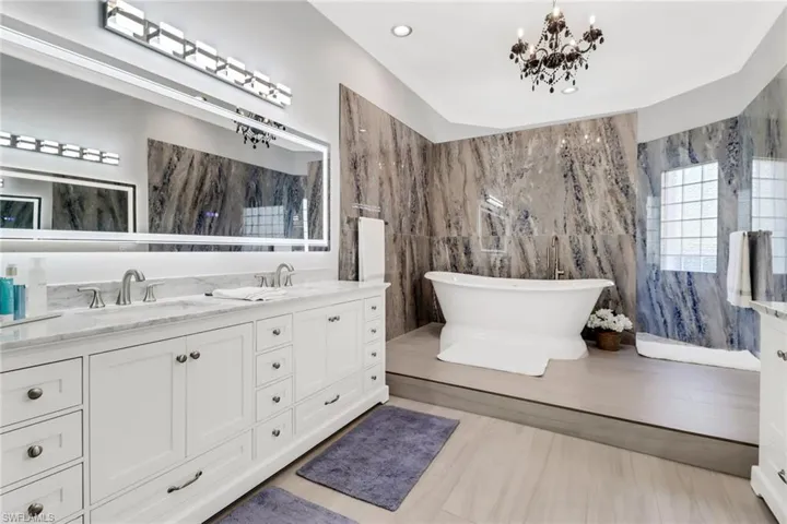 main ensuite