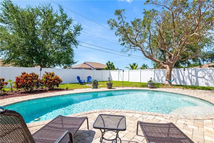 410 SE 18th  TER, Cape Coral, FL 33990