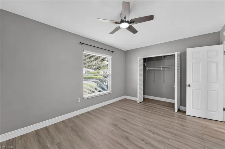 5235 Robin Ln N, St. Petersburg, Florida 33714