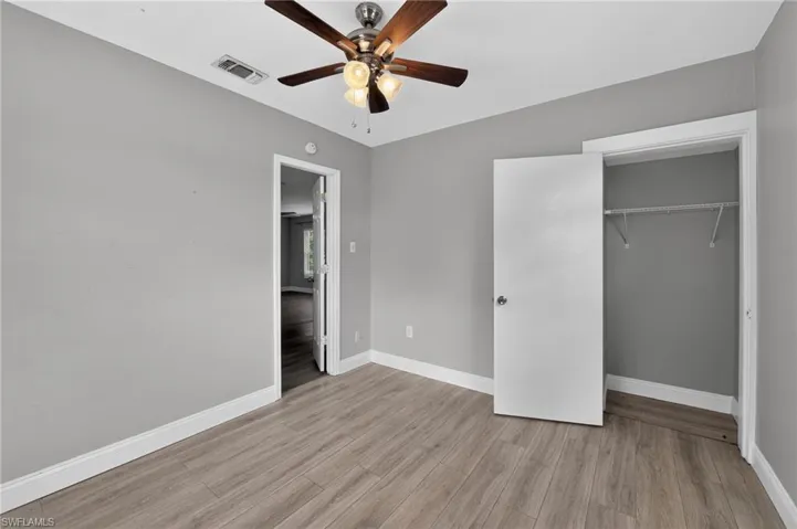 5235 Robin Ln N, St. Petersburg, Florida 33714