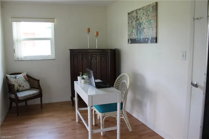 Office/den or can be a 3rd bedroom