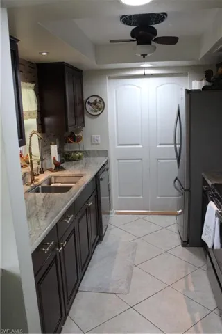 Door to office/den or can be a 3rd bedroom