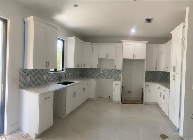 3288  60th NE AVE, Naples, FL 34120