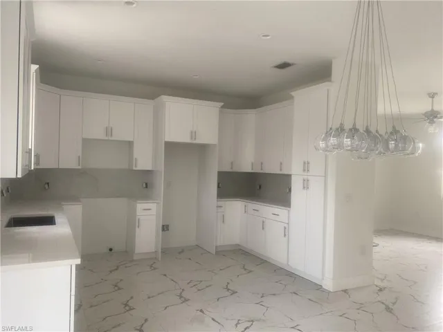 3288  60th NE AVE, Naples, FL 34120