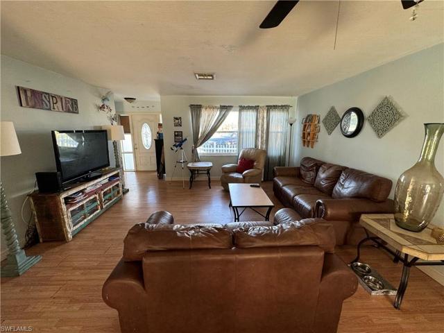 1312 SE 25th  LN, Cape Coral, FL 33904
