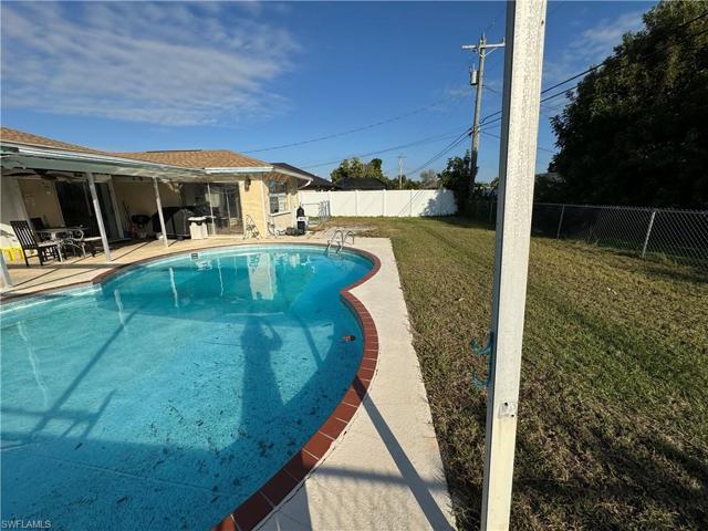 1312 SE 25th  LN, Cape Coral, FL 33904