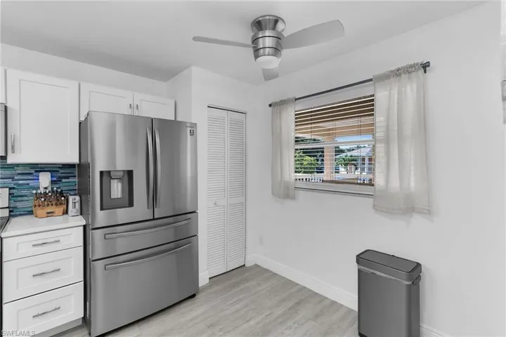653 Squire Cir 201, Naples, Florida 34104