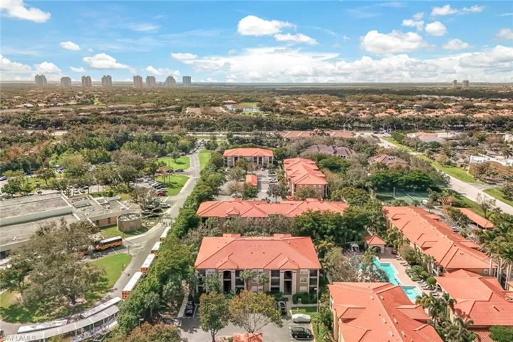 8960  Colonnades E CT, Bonita Springs, FL 34135