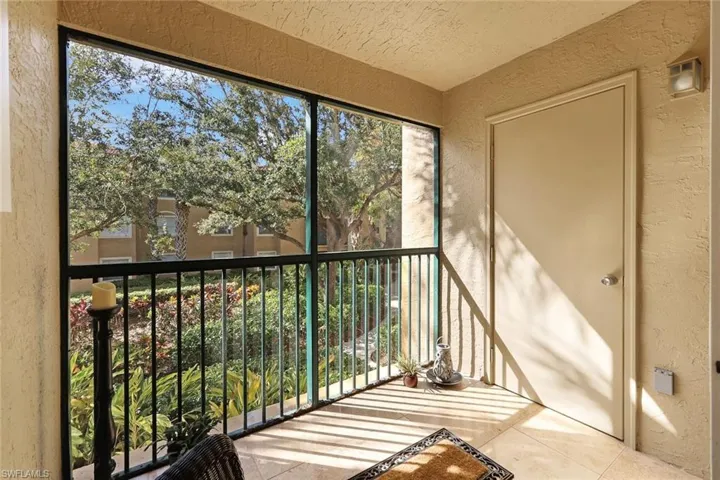 8960  Colonnades E CT, Bonita Springs, FL 34135