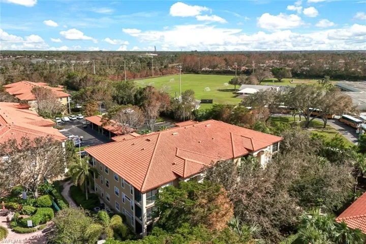 8960  Colonnades E CT, Bonita Springs, FL 34135