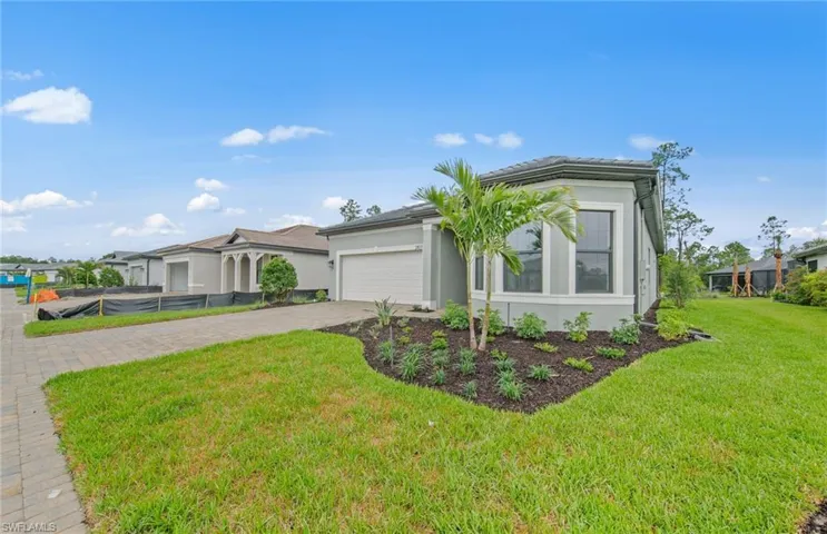 2107  Freemont  WAY, Naples, FL 34120