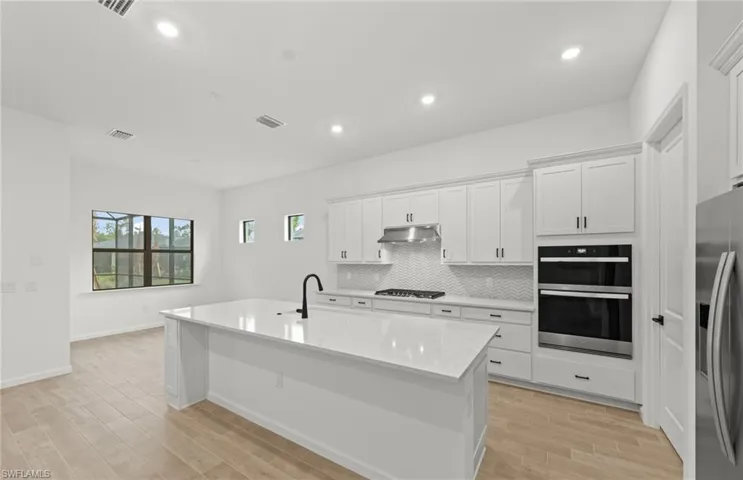 2107  Freemont  WAY, Naples, FL 34120