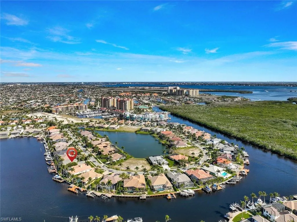 1819 Harbour CIR, Cape Coral, FL 33914,225036963