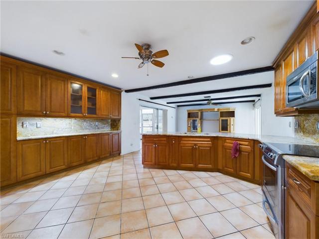 510 Robert AVE, LEHIGH ACRES FL 33936