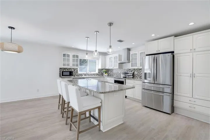 573 98th Ave N, Naples Fl 34108
