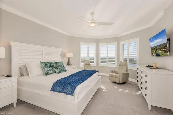 PLANTATION SHUTTERS