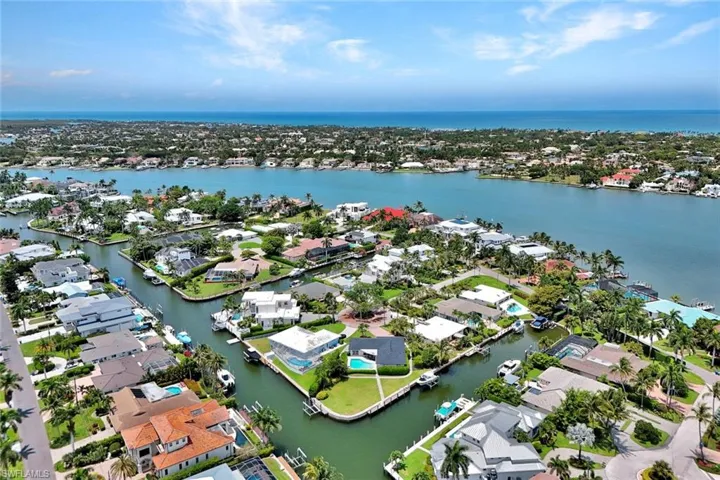 2140 Shad Ct, Naples, Florida 34102