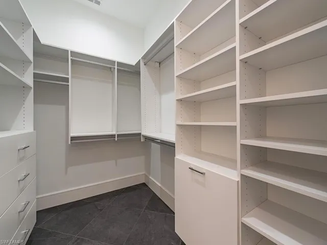 60 Seagate Dr 305, Naples, Florida 34103