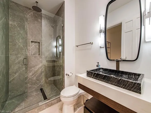 60 Seagate Dr 305, Naples, Florida 34103