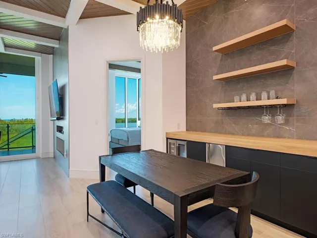 60 Seagate Dr 305, Naples, Florida 34103