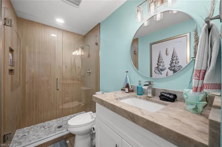 1432 Venetian Ct, Cape Coral, Florida 33904