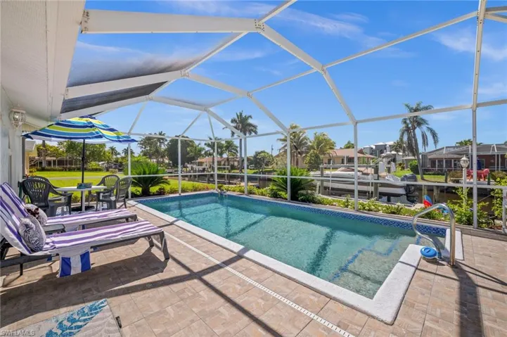 1432 Venetian Ct, Cape Coral, Florida 33904