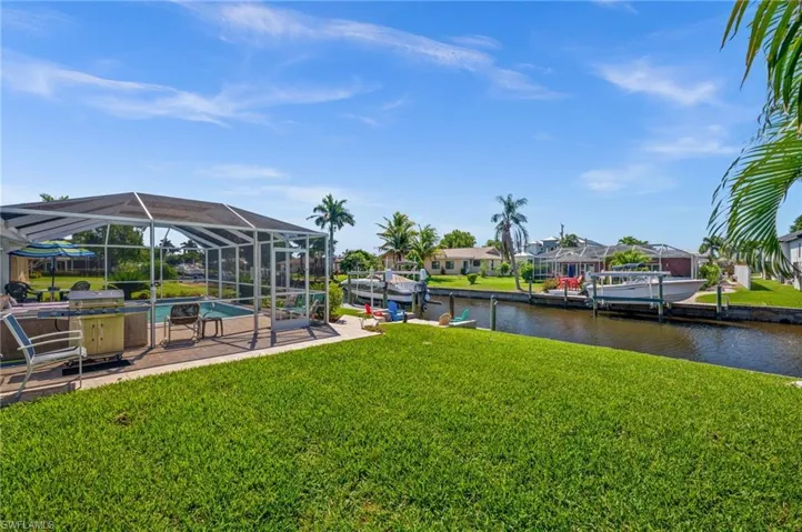 1432 Venetian Ct, Cape Coral, Florida 33904