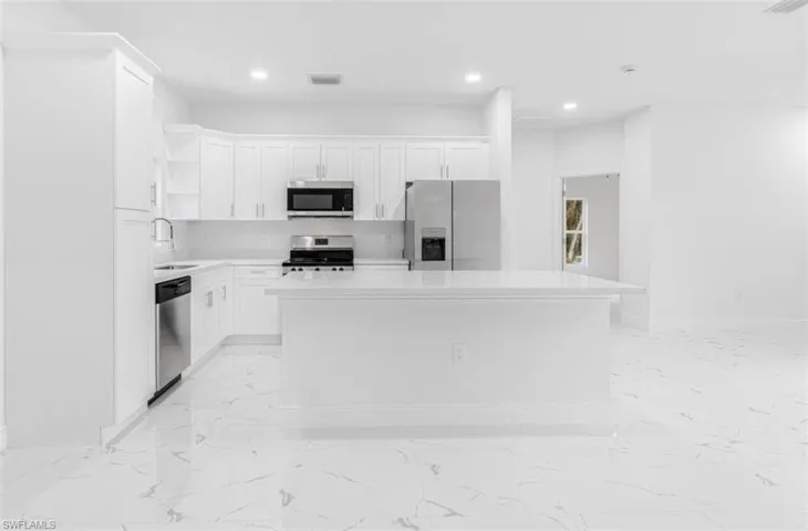 2552  56th NE AVE, Naples, FL 34120
