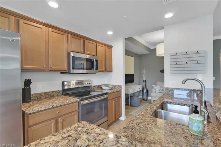 9560 Trevi Ct 4812, Naples, Florida 34113