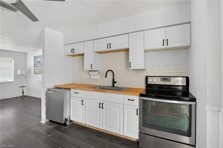 1934 Flamingo Dr, North Fort Myers, Florida 33917