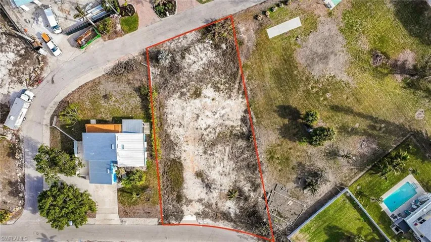 Birds eye view of property