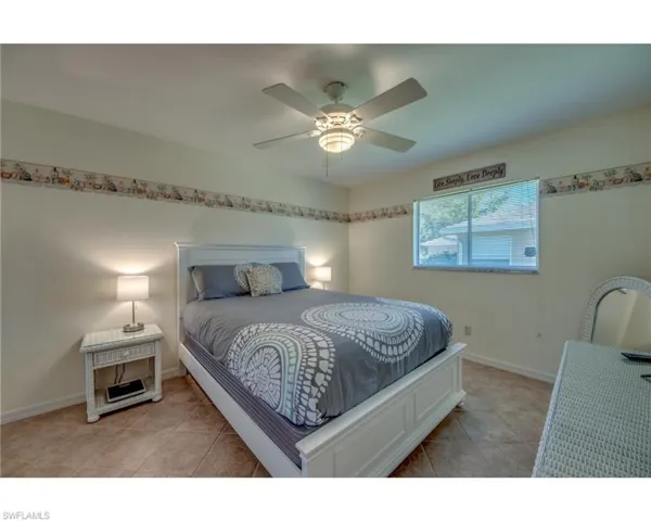 Bedroom with ceiling fan