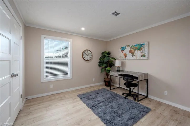 93  Poinsettia  DR, Fort Myers, FL 33905