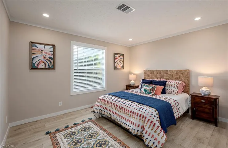 93  Poinsettia  DR, Fort Myers, FL 33905