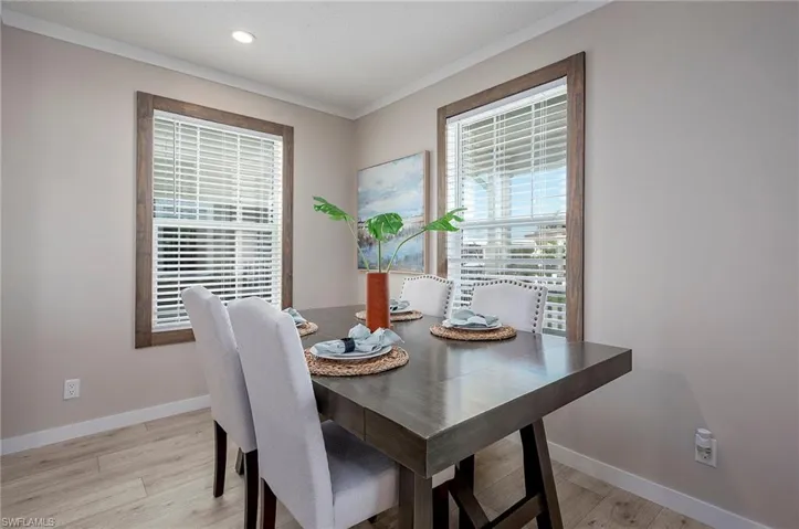 93  Poinsettia  DR, Fort Myers, FL 33905