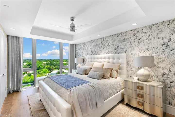6897 Grenadier Blvd 704, Naples, Florida 34108