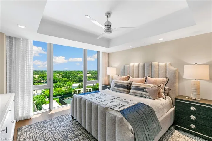 6897 Grenadier Blvd 704, Naples, Florida 34108