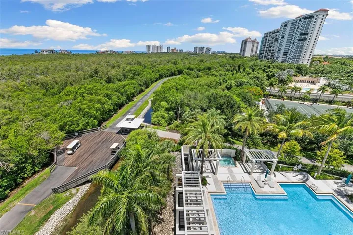 6897 Grenadier Blvd 704, Naples, Florida 34108