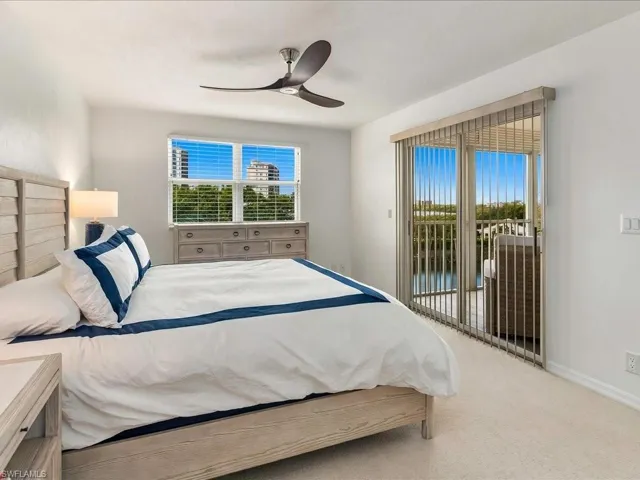 380 Horse Creek Dr 402, Naples, Florida 34110