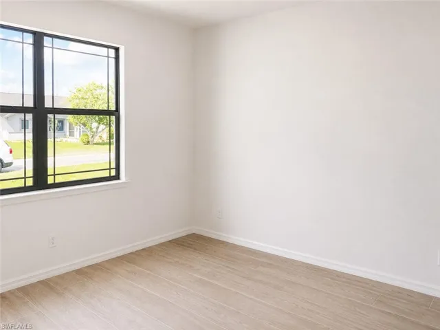 705 Sw 23rd Ter, Cape Coral, Florida 33991