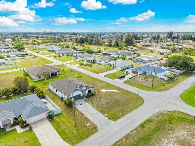 2021 Ne 4th Ave, Cape Coral, Florida 33909