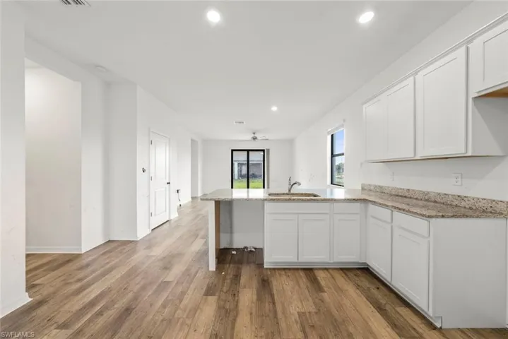 2021 Ne 4th Ave, Cape Coral, Florida 33909
