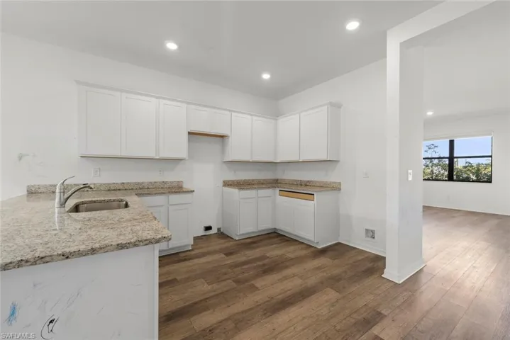 2021 Ne 4th Ave, Cape Coral, Florida 33909