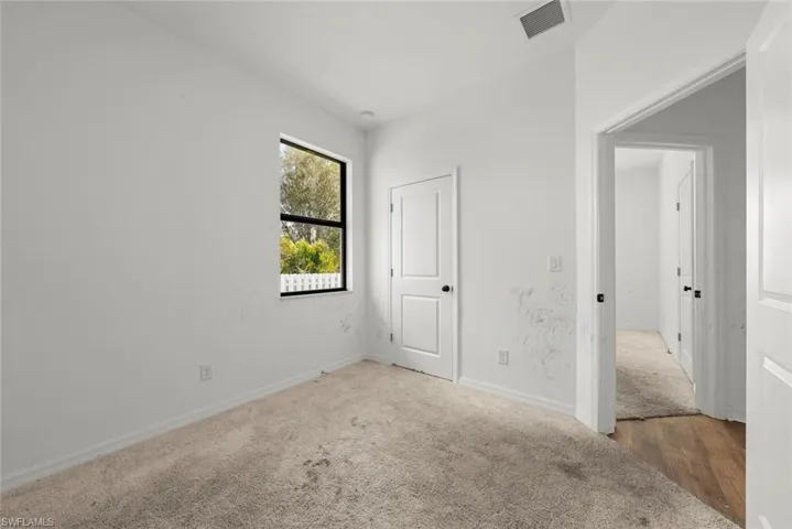 2021 Ne 4th Ave, Cape Coral, Florida 33909